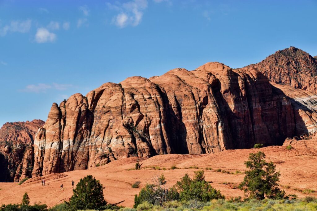 Các vách đá đỏ tại Snow Canyon State Park, Utah